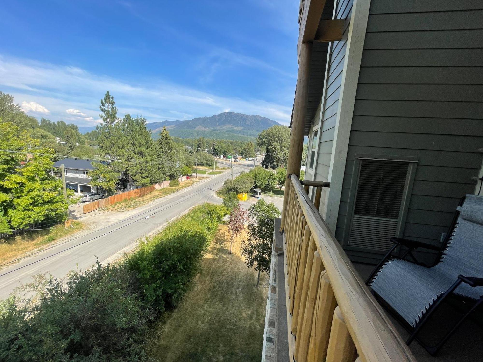Silver Rock Condominiums By Fernie Central Reservations Exterior photo