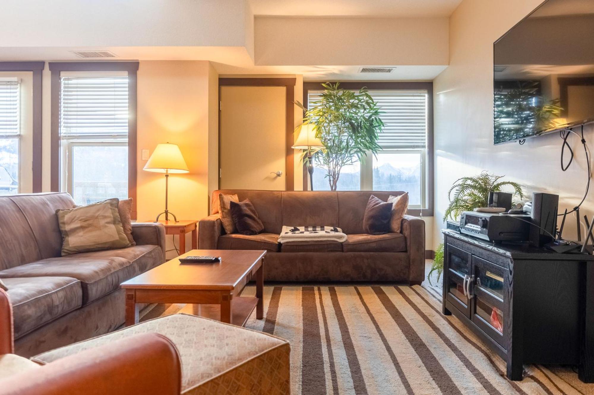 Silver Rock Condominiums By Fernie Central Reservations Exterior photo