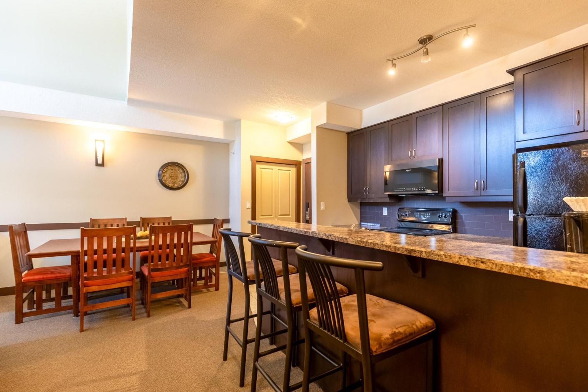 Silver Rock Condominiums By Fernie Central Reservations Exterior photo