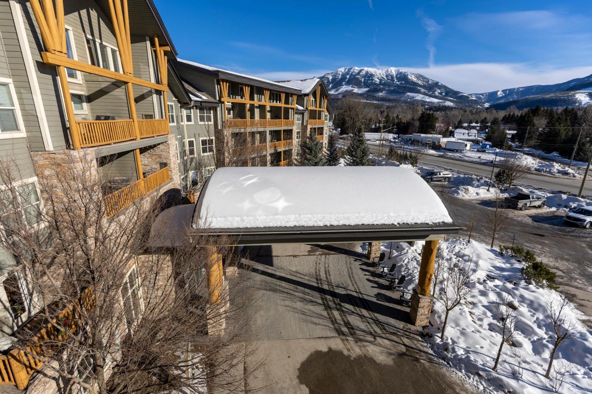 Silver Rock Condominiums By Fernie Central Reservations Exterior photo